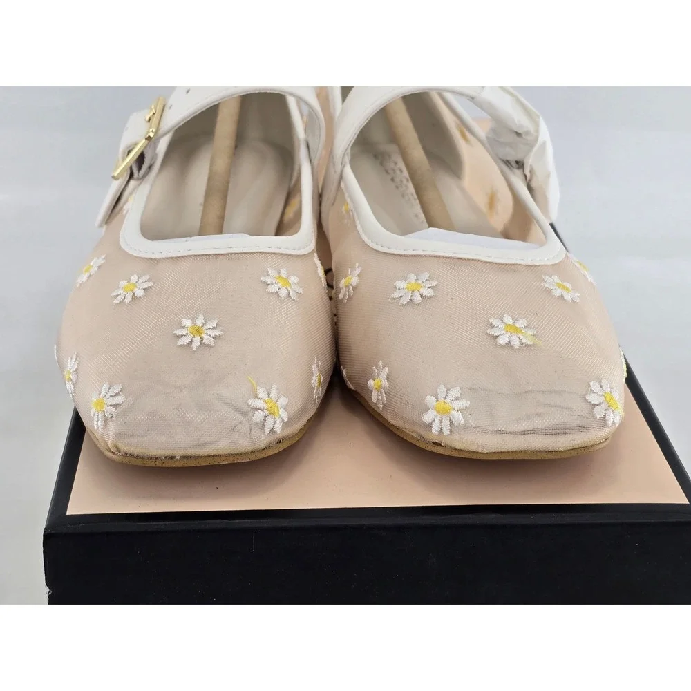 BCBGeneration Harpin Mary Jane Flats Womens Size 5 White Daisy Mesh - NEW